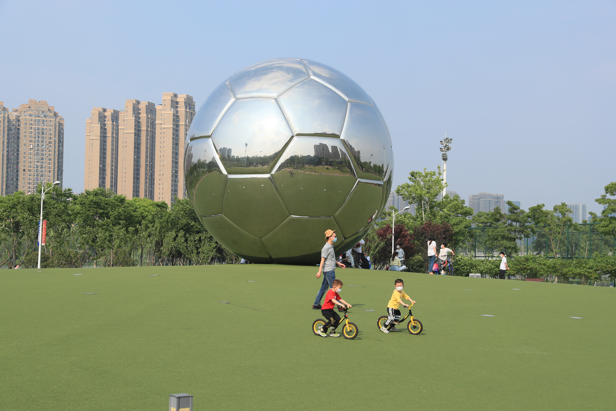 重啟運(yùn)動(dòng)模式，足球公園今日恢復(fù)對(duì)外開放！(圖1)